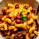 Creamy Chili Mac and Cheese