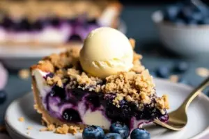 Blueberry Crumble Cheesecake Pie