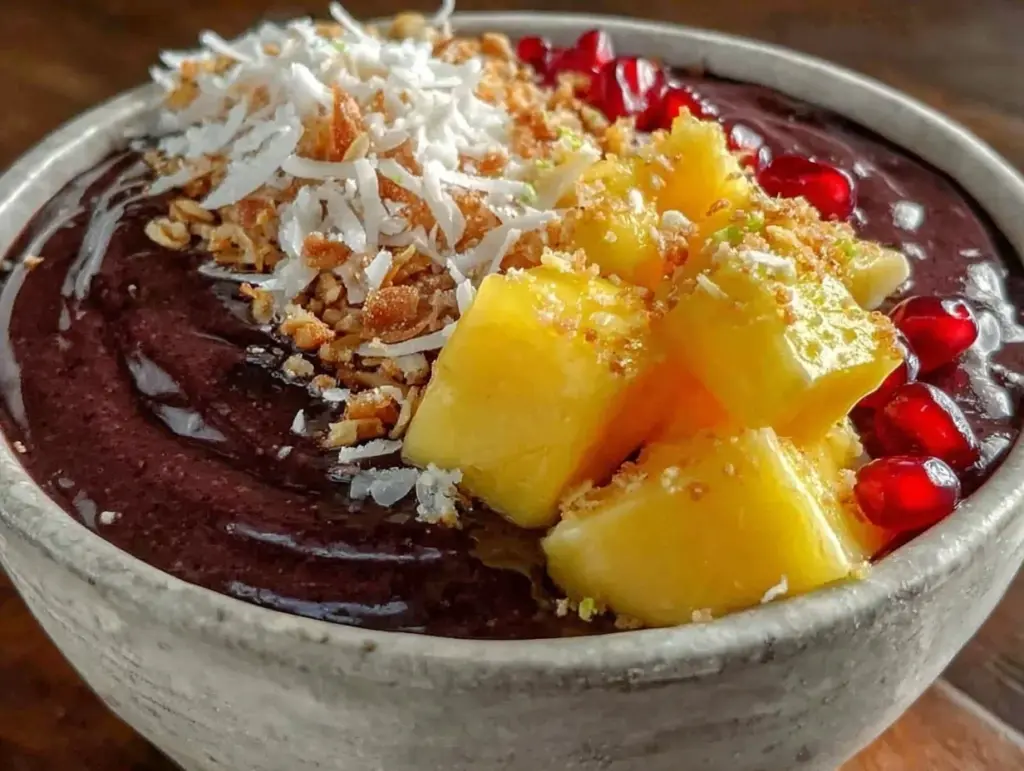 fresh tropical açaí bowl - featured image